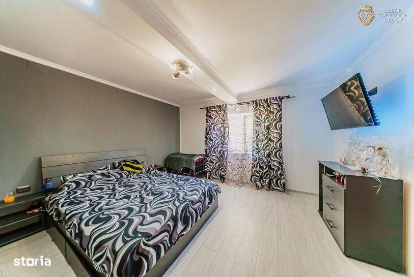 Casă cu 3 camere cu Teren 2880 Mp în Central