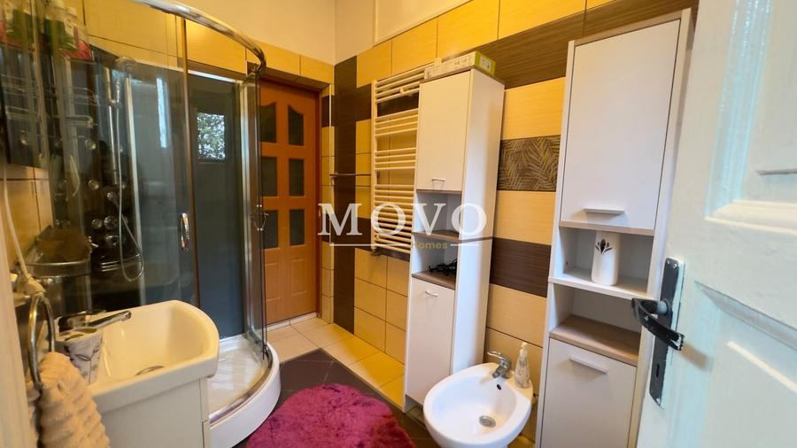 Casă individuală cu 4 camere cu Canalizare în Lipovei