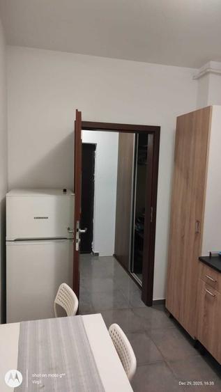 Garsonieră decomandată în Central