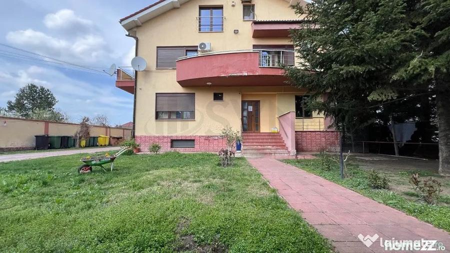 Casă cu 15 camere cu Teren 1052 Mp în Pipera