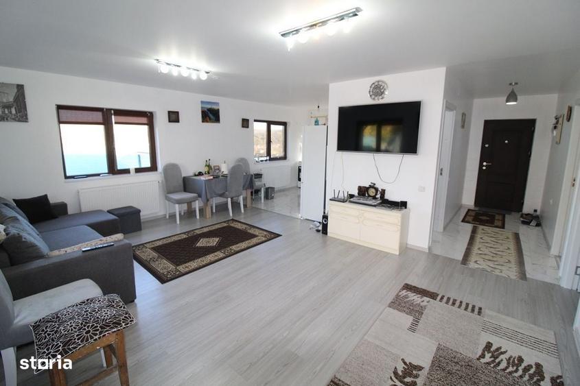 Casă cu 3 camere decomandat în Teliucu Inferior
