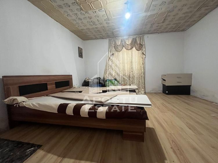 Casă individuală cu 5 camere cu Canalizare în Felnac