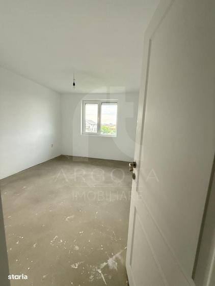 Casă cu 4 camere în Mărăcineni