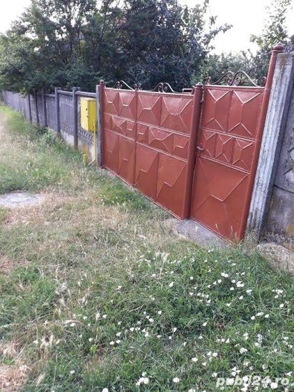 Casă cu 4 camere cu Teren 2500 Mp în Drăgășani