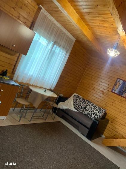 Casă cu 4 camere cu Teren 1200 Mp în Central