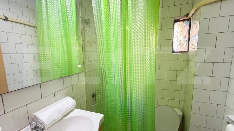 Apartament cu 4 camere decomandat în 1 Mai