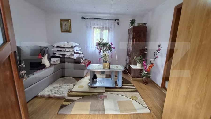 Casă individuală cu 3 camere cu Teren 23000 Mp în Poiana Mărului