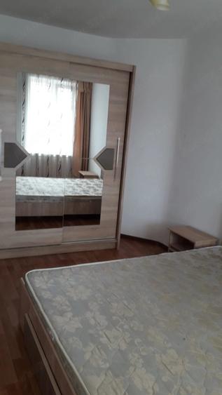 Apartament cu 2 camere decomandat în Gară