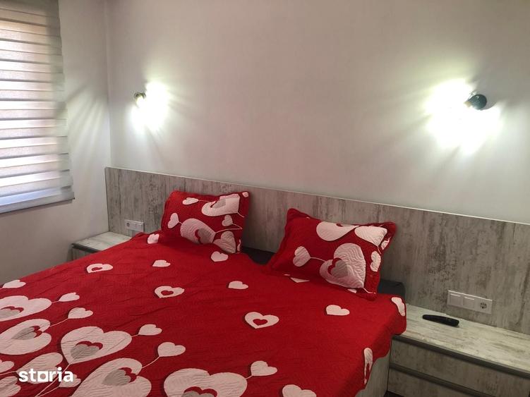 Apartament cu 3 camere semidecomandat în Central