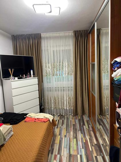 Apartament cu 3 camere semidecomandat în Ultracentral