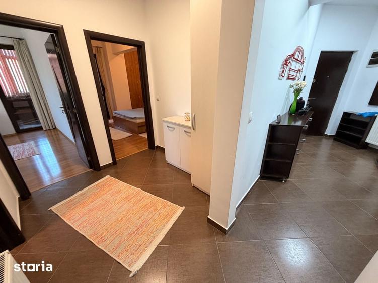 Apartament cu 3 camere decomandat în Dobroești