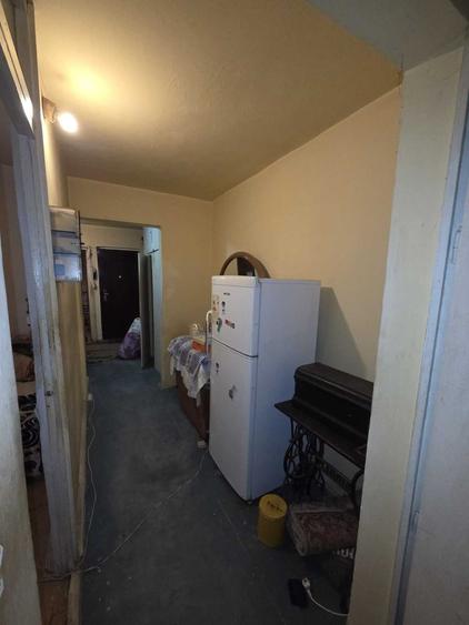 Apartament cu 3 camere decomandat în Colentina