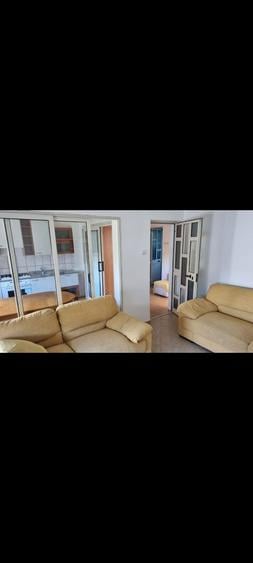 Apartament cu 2 camere decomandat în Calea București