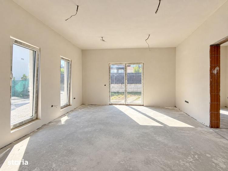 Casă cu 3 camere în Juc-Herghelie