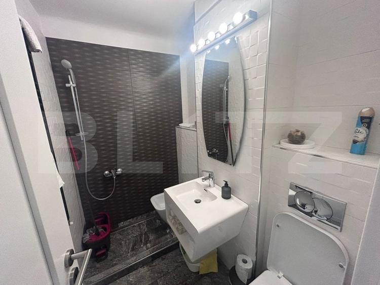 Apartament cu 4 camere decomandat, mobilat în 1 Mai