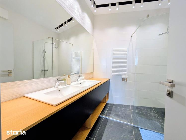 Apartament cu 4 camere în Sud