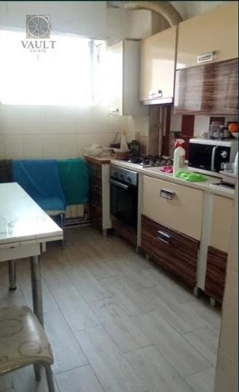Apartament cu 3 camere semidecomandat, mobilat în Pache Protopopescu