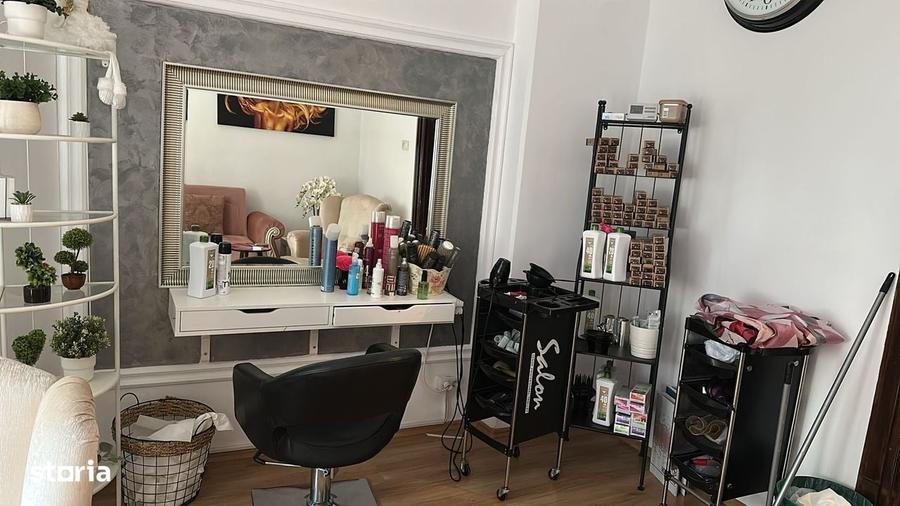 Apartament cu 3 camere semidecomandat în Dacia