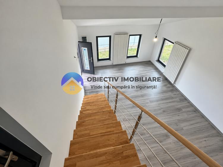 Casă cu 4 camere cu Teren 711 Mp în Dumbrava Roșie