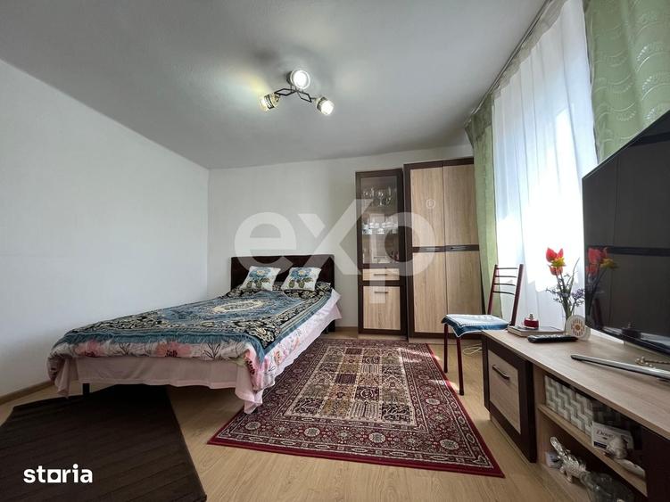 Casă cu 2 camere cu Teren 880 Mp în Broșteni