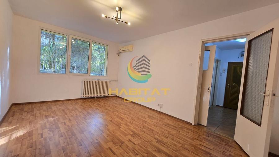 Garsonieră decomandată în Brâncoveanu