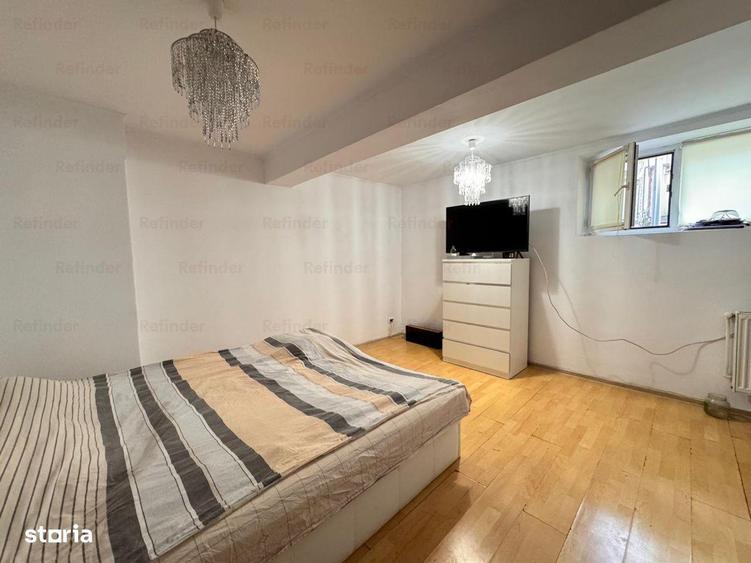 Casă cu 6 camere cu Teren 164 Mp în Vatra Luminoasă