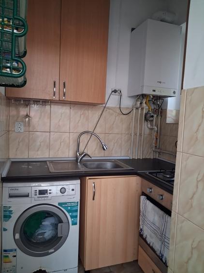 Casă cu 3 camere cu Teren 400 Mp în Central