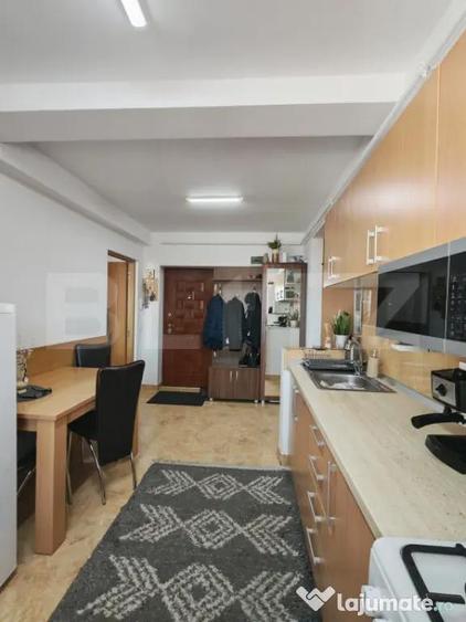 Apartament cu 2 camere semidecomandat în Central