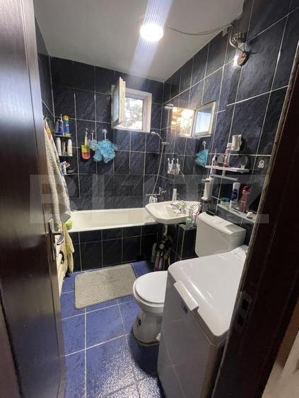 Apartament cu 3 camere decomandat, mobilat în Central