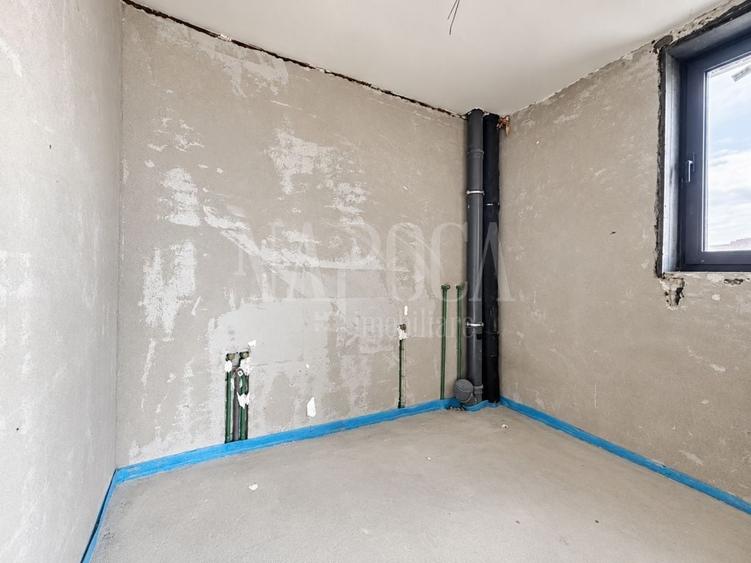Penthouse cu 3 camere semidecomandat în Bună Ziua