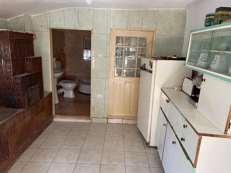 Casă individuală cu 5 camere cu Canalizare în Lunca Corbului