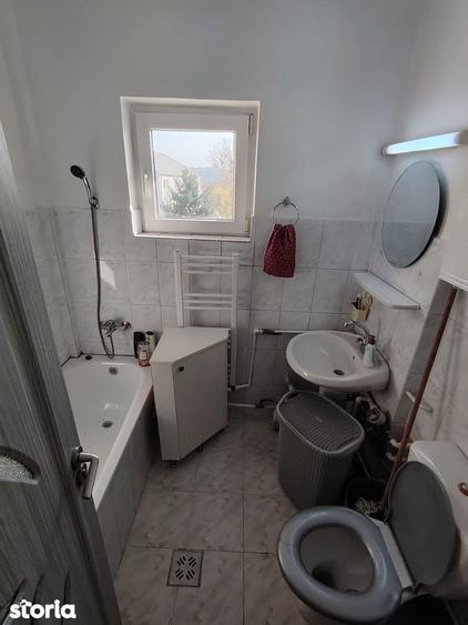 Se inchiriaza apartament 2 camere etaj 3 mobilat utilat complet 300e - 1