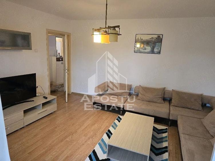 Apartament cu 3 camere decomandat, mobilat în Medicină
