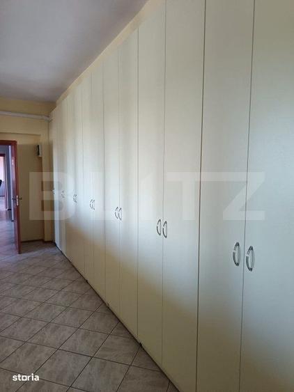 Spațiu comercial, de 5,800 mp, în Boldești