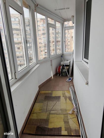Apartament cu 4 camere decomandat în Colentina