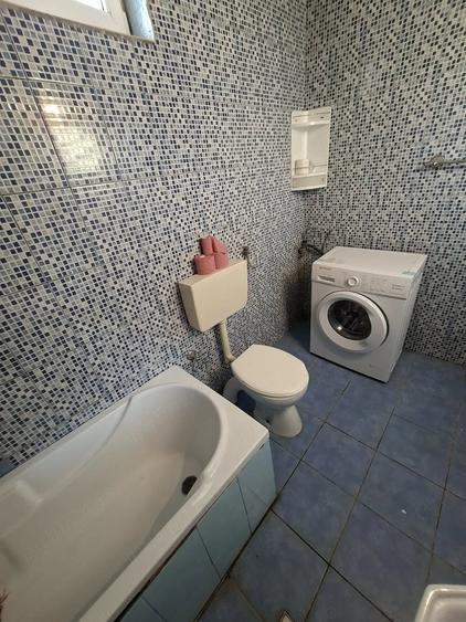 Casă cu 4 camere cu Teren 3000 Mp în Exterior Vest