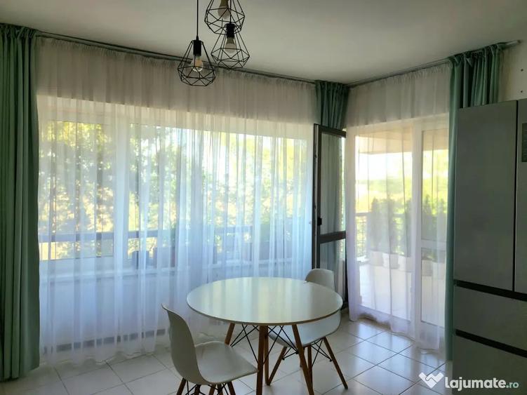 Apartament cu 2 camere semidecomandat în Ostratu