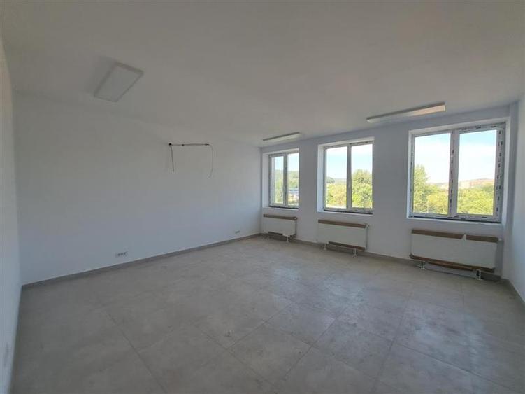 Birou, de 200 mp, în Dâmbul Rotund