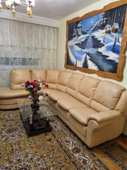Apartament cu 3 camere decomandat în Cetate