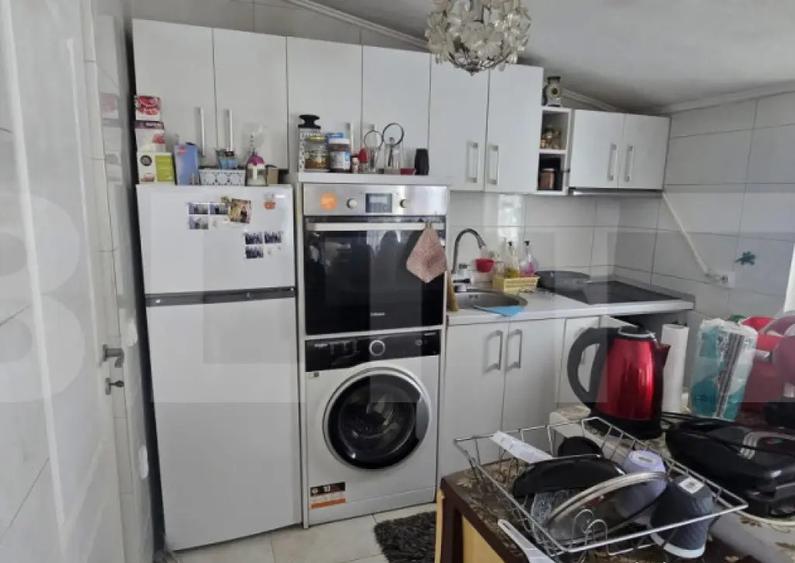Casă cu 7 camere cu Teren 1300 Mp în Central