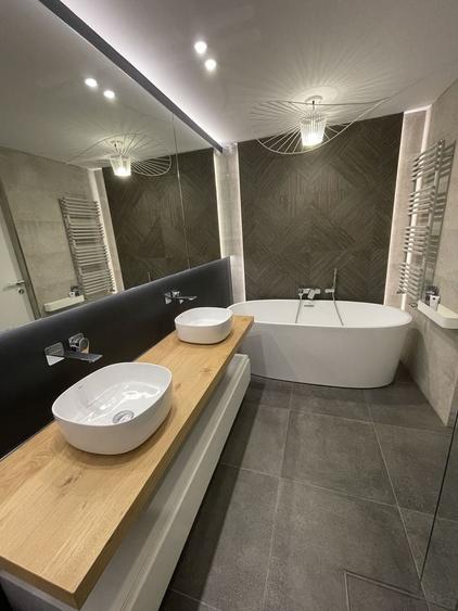 Penthouse cu 5 camere decomandat, mobilat în Herăstrău