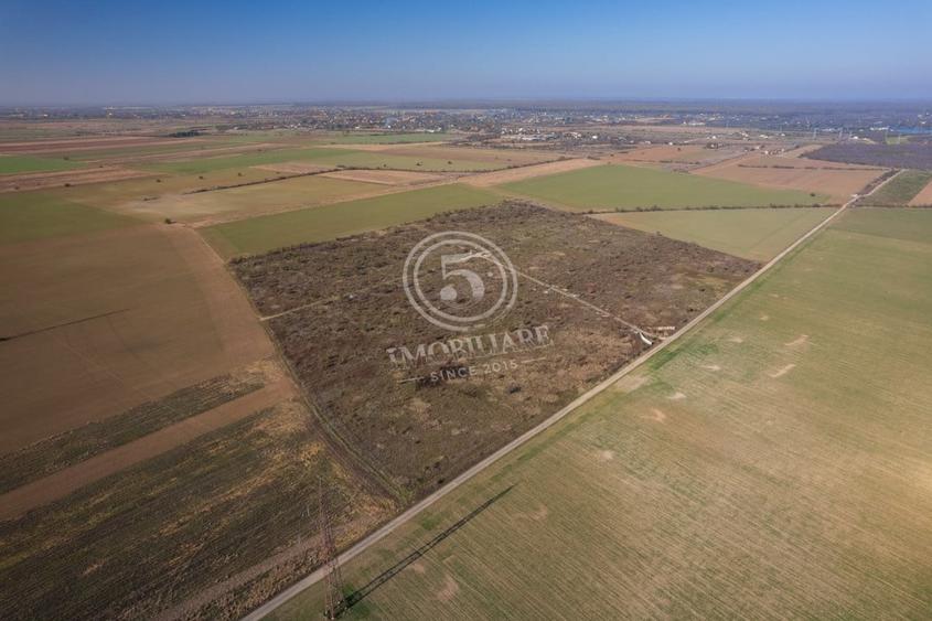 Teren Construcții intravilan de 1118 mp, în Periș