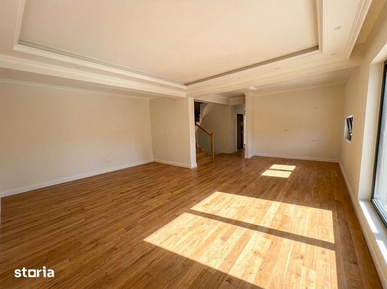 Casă cu 5 camere cu Teren 320 Mp în Ghencea