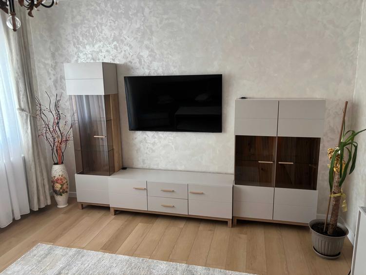 Apartament cu 4 camere decomandat în Copou