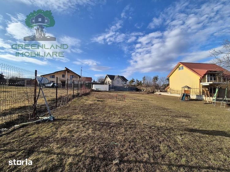 Teren de 1100 mp, în Cug