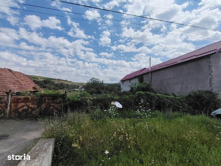 Teren de 900 mp, în Miniș