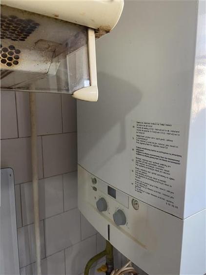Apartament cu 3 camere decomandat, mobilat în Central
