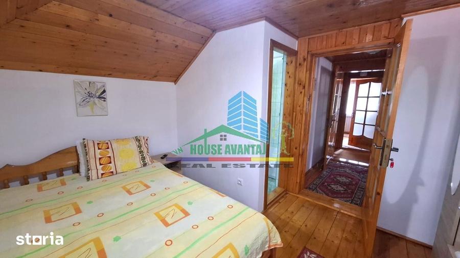 Casă cu 10 camere cu Teren 677 Mp în Tulnici
