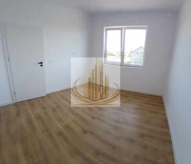 Duplex cu 4 camere cu Canalizare în Săcălaz