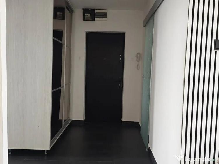 Apartament cu 3 camere decomandat în Theodor Pallady
